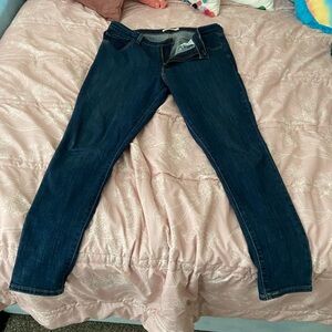 Women's Levi’s Dark Blue Jeans